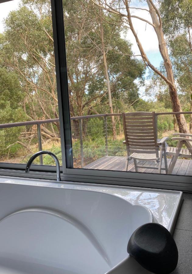 Messmates Luxury Eco Suites 인버로크 외부 사진